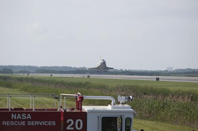 NASA image: sts131-s-104