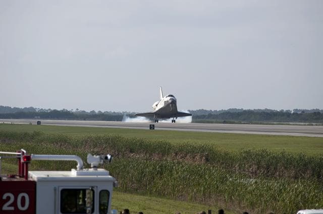 NASA image: sts131-s-105