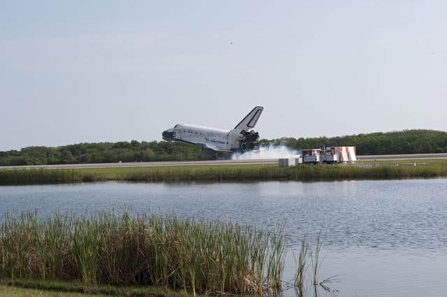 NASA image: sts131-s-122