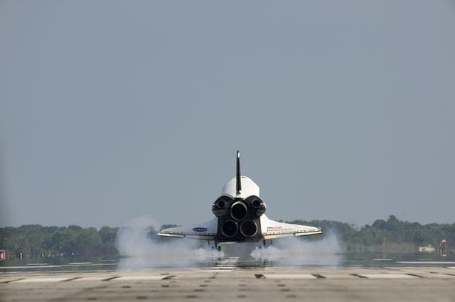 NASA image: sts131-s-129