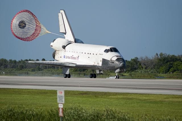 NASA image: STS-132 Space Shuttle Atlantis Landing