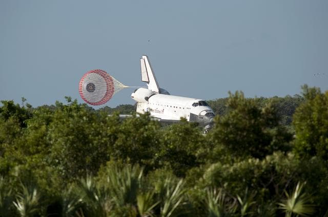 NASA image: STS-132 Space Shuttle Atlantis Landing