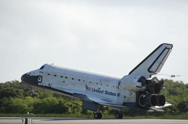 NASA image: STS-132 Space Shuttle Atlantis Landing