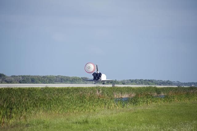 NASA image: STS-132 Space Shuttle Atlantis Landing