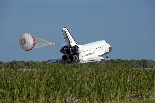 NASA image: STS-132 Space Shuttle Atlantis Landing
