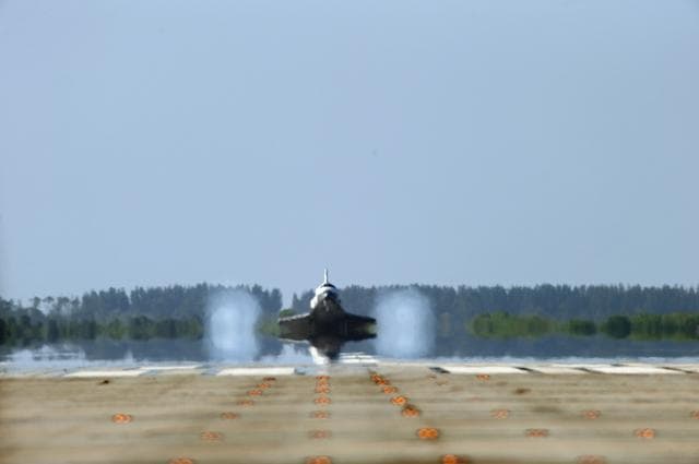 NASA image: STS-132 Space Shuttle Atlantis Landing