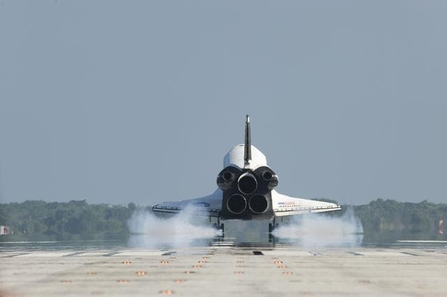 NASA image: STS-132 Space Shuttle Atlantis Landing