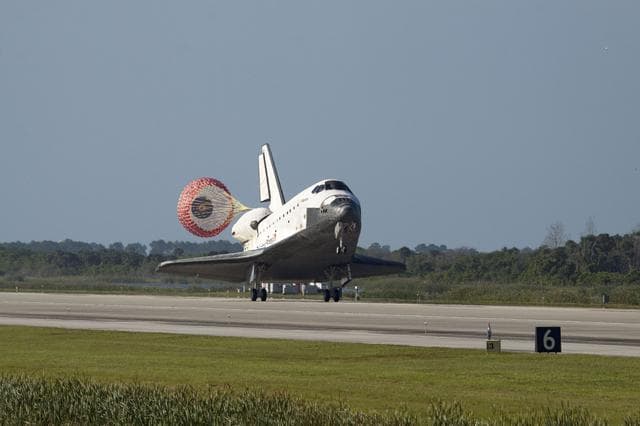 NASA image: STS-132 Space Shuttle Atlantis Landing