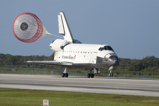 NASA image: STS-132 Space Shuttle Atlantis Landing