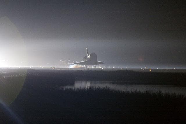 NASA image: Final Landing of the Space Shuttle Endeavour / STS-134 Mission