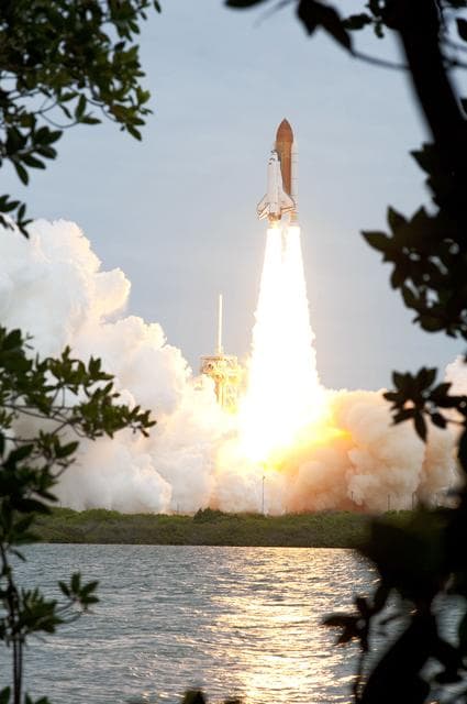 NASA image: The Final Launch of STS-135 Atlantis