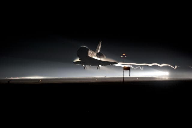 NASA image: The Final Landing of STS-135 Atlantis