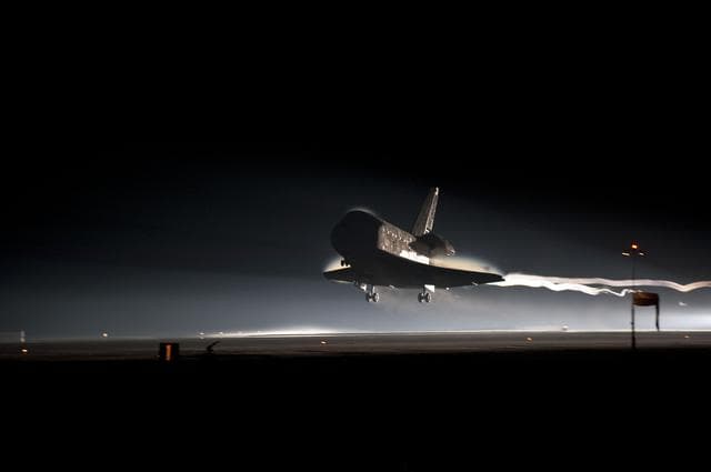 NASA image: The Final Landing of STS-135 Atlantis
