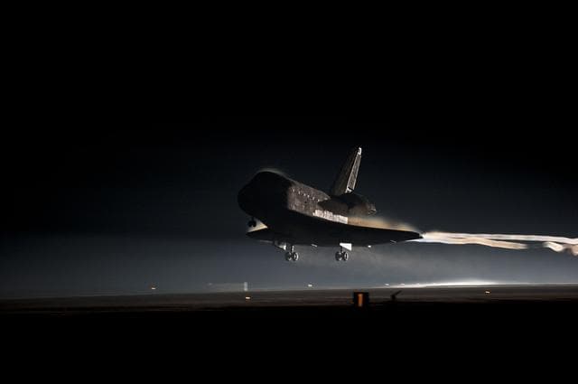 NASA image: The Final Landing of STS-135 Atlantis