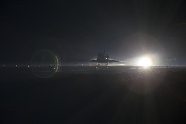 NASA image: The Final Landing of STS-135 Atlantis