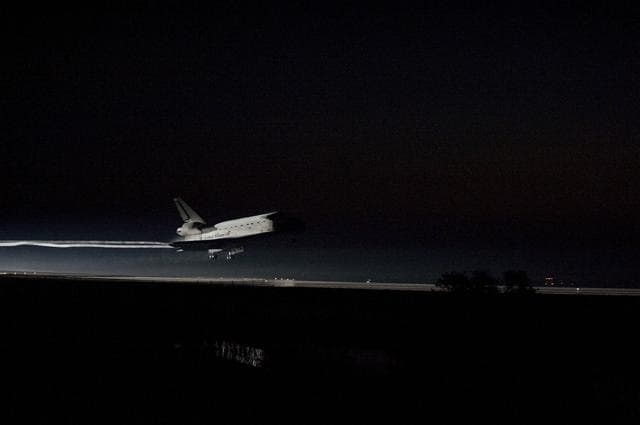 NASA image: The Final Landing of STS-135 Atlantis