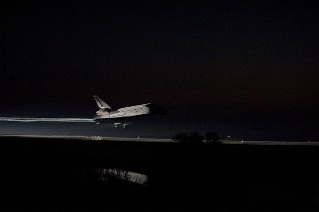NASA image: The Final Landing of STS-135 Atlantis