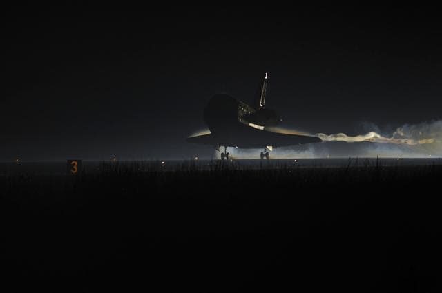 NASA image: The Final Landing of STS-135 Atlantis