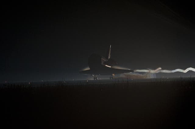 NASA image: The Final Landing of STS-135 Atlantis