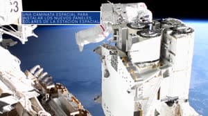 NASA image: Instalando nuevos paneles solares en la estación espacial - TW@N - 18 de junio de 2021